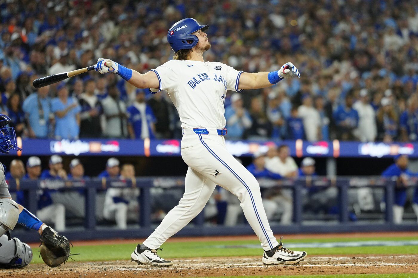 Grand Opening: Barger hits grand slam as Jays thump Dodgers 11-4 in Game 1